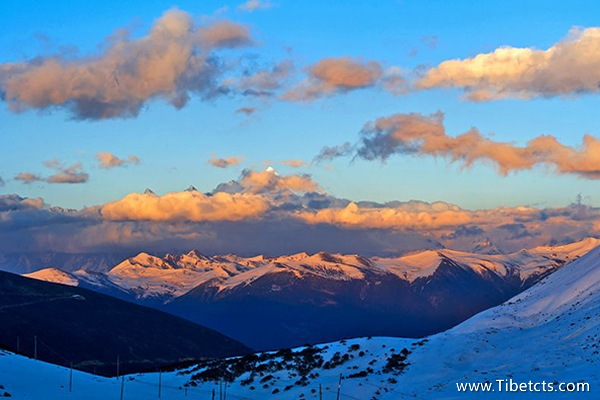 一個(gè)人去西藏旅游費(fèi)用