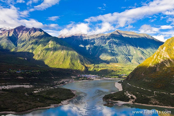 西藏網(wǎng)紅打卡地