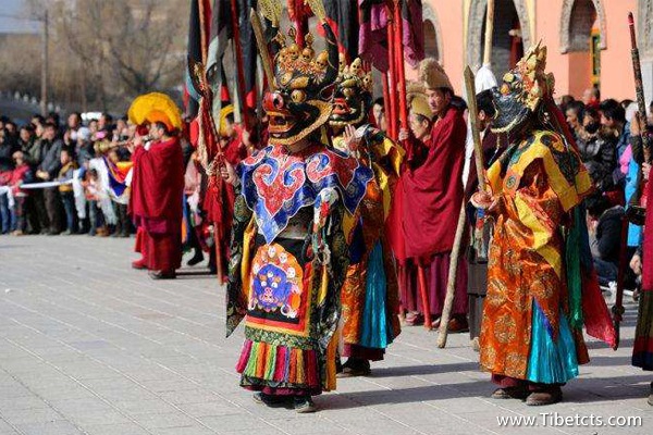 二月份去西藏好玩嗎