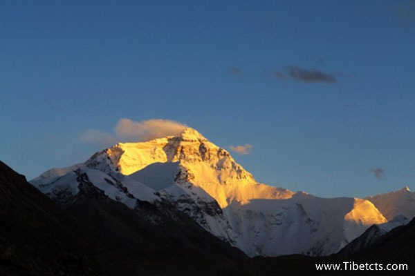 拉薩如何到珠峰大本營