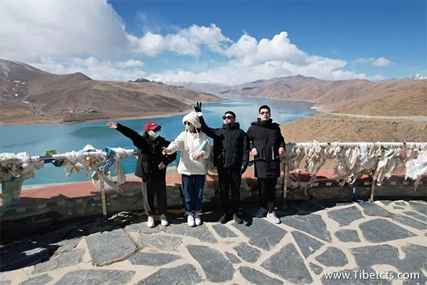 西藏旅游包車費(fèi)用多少