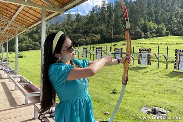 西藏8日游跟團游價錢