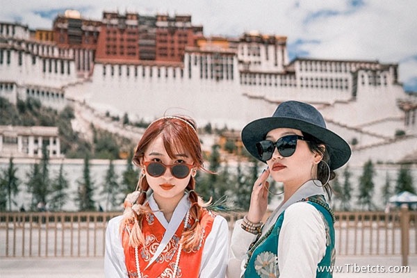 跟團(tuán)去西藏好玩嗎